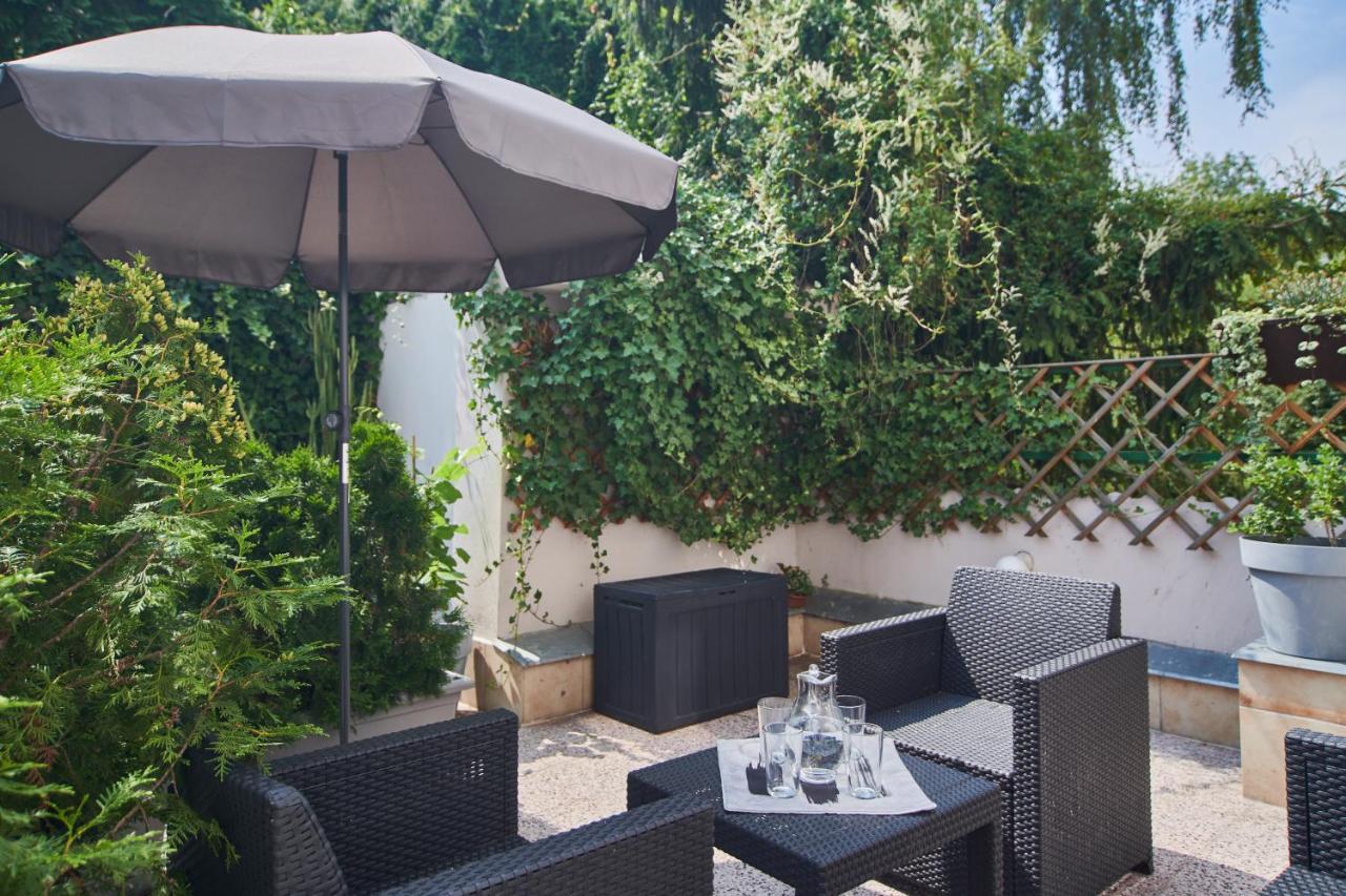 Nice Home To Stay At Prague Close To Castle With Terrace And Garden 외부 사진