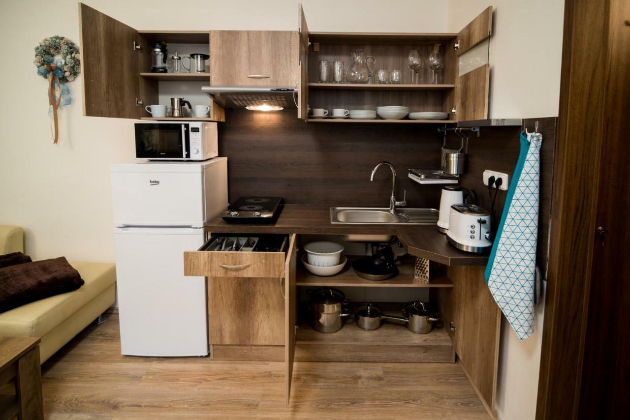Nice Home To Stay At Prague Close To Castle With Terrace And Garden 외부 사진